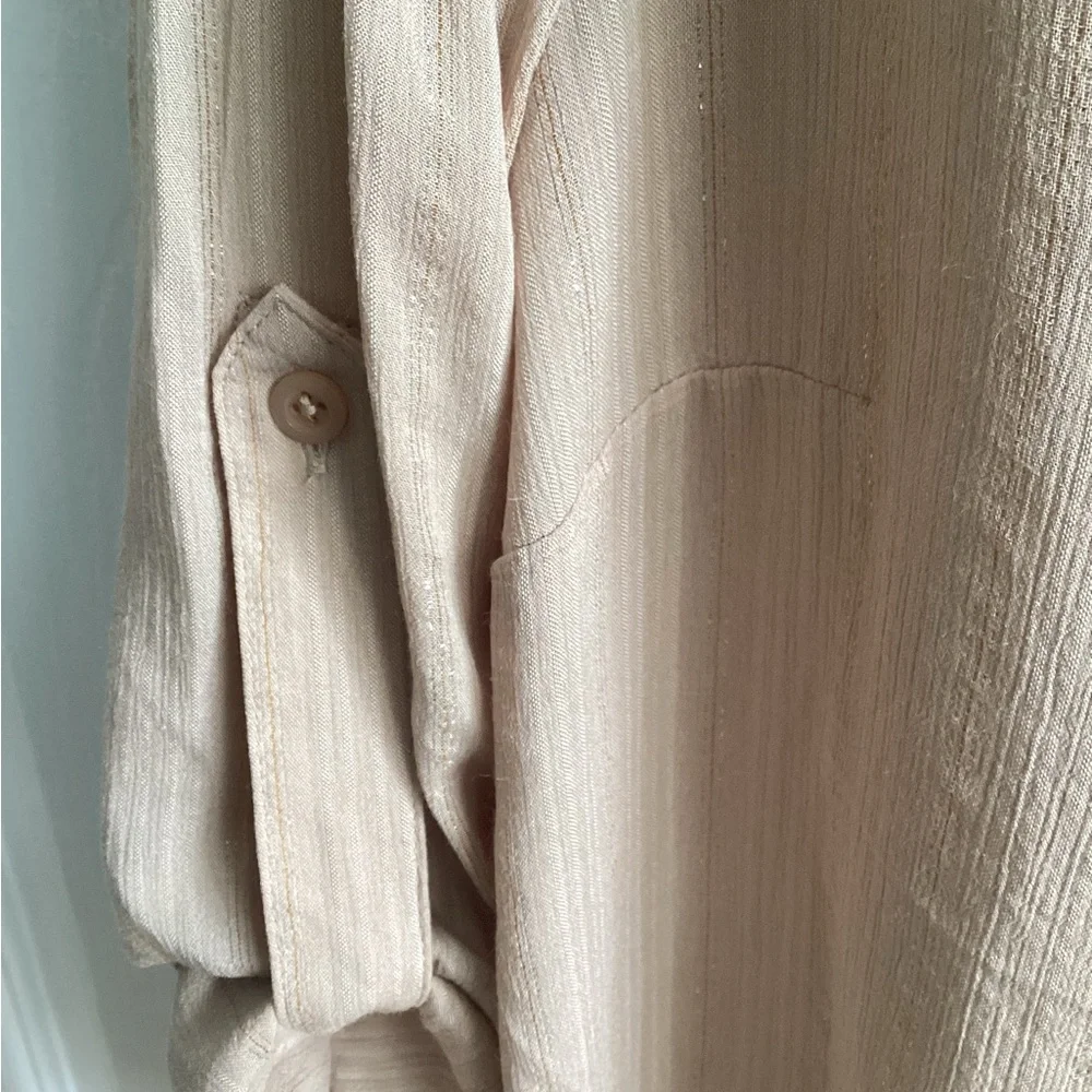 Express button down top - Picture 3 of 4
